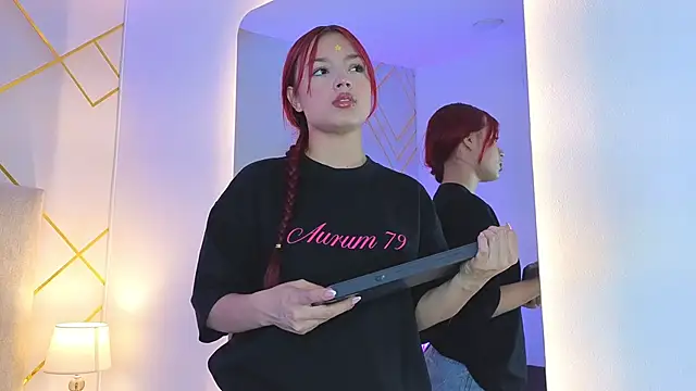 Martinaa Garcia online show from April 20, 7:37 pm