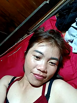 Snapshot of omai-ngot chatting on October 31, 4:35 am omai-ngot online show from October 31, 4:35 am