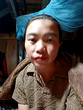 Snapshot of omai-ngot chatting on November 26, 1:34 pm omai-ngot online show from November 26, 1:34 pm