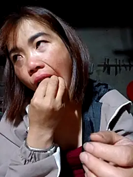 Snapshot of omai-ngot chatting on November 28, 12:52 pm omai-ngot online show from November 28, 12:52 pm