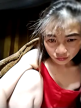 Snapshot of omai-ngot chatting on December 4, 2:26 pm omai-ngot online show from December 4, 2:26 pm