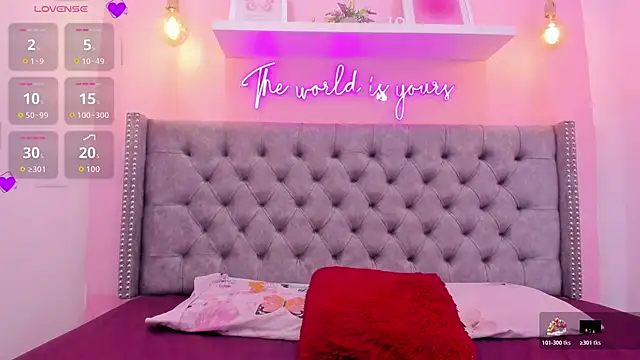 Sophiia 77 online show from November 13, 10:30 pm