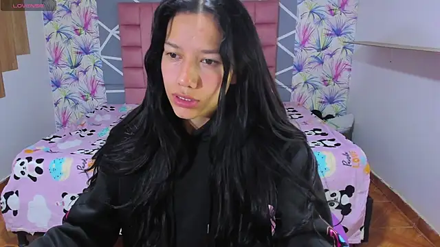 Snapshot of AdelaidaManson18 chatting on November 26, 3:29 am AdelaidaManson18 online show from November 26, 3:29 am