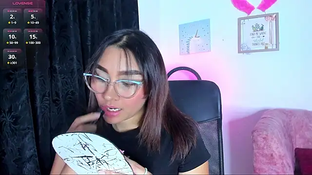 lanasin  online show from March 26, 11:10 pm