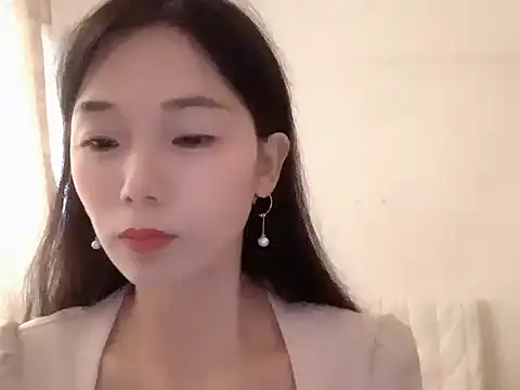 Snapshot of Keke-Baby170 chatting on October 24, 6:43 am Keke-Baby170 online show from October 24, 6:43 am