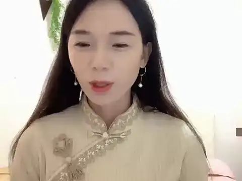 Snapshot of Keke-Baby170 chatting on November 5, 6:57 am Keke-Baby170 online show from November 5, 6:57 am