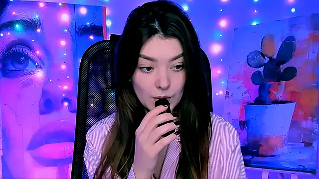 AnaSteisher online show from December 19, 1:40 pm