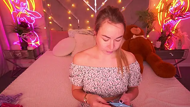 VixenMuse online show from February 8, 8:56 pm