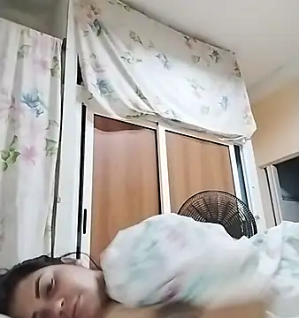 Cubanitaxxx online show from October 25, 12:40 am