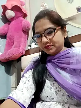 Snapshot of Vanshika1432 chatting on October 23, 3:50 am Vanshika1432 online show from October 23, 3:50 am