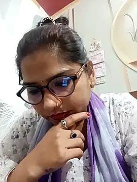 Snapshot of Vanshika1432 chatting on October 23, 4:39 pm Vanshika1432 online show from October 23, 4:39 pm