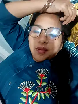 Snapshot of Vanshika1432 chatting on October 24, 5:09 pm Vanshika1432 online show from October 24, 5:09 pm