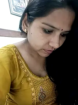 Snapshot of Vanshika1432 chatting on October 25, 5:40 pm Vanshika1432 online show from October 25, 5:40 pm