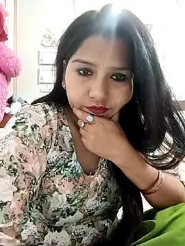 Snapshot of Vanshika1432 chatting on October 27, 5:00 am Vanshika1432 online show from October 27, 5:00 am