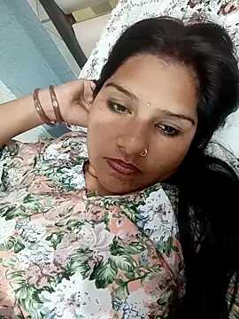 Snapshot of Vanshika1432 chatting on October 27, 5:17 pm Vanshika1432 online show from October 27, 5:17 pm