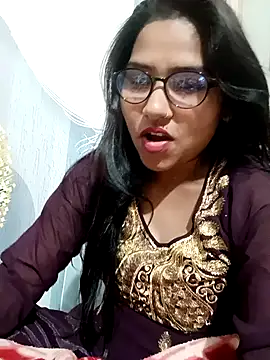 Snapshot of Vanshika1432 chatting on November 10, 5:01 pm Vanshika1432 online show from November 10, 5:01 pm