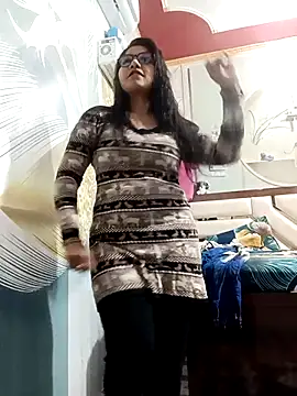 Snapshot of Vanshika1432 chatting on November 12, 6:58 am Vanshika1432 online show from November 12, 6:58 am