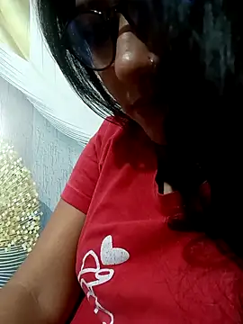 Snapshot of Vanshika1432 chatting on November 13, 7:24 pm Vanshika1432 online show from November 13, 7:24 pm