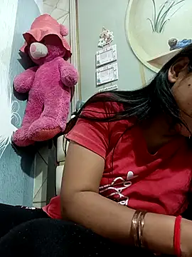 Snapshot of Vanshika1432 chatting on November 15, 2:46 pm Vanshika1432 online show from November 15, 2:46 pm