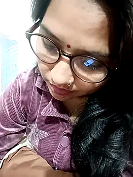 Snapshot of Vanshika1432 chatting on November 22, 1:04 am Vanshika1432 online show from November 22, 1:04 am