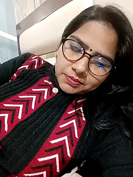 Snapshot of Vanshika1432 chatting on November 22, 1:32 pm Vanshika1432 online show from November 22, 1:32 pm