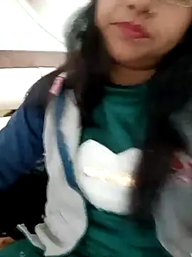 Snapshot of Vanshika1432 chatting on December 4, 8:12 am Vanshika1432 online show from December 4, 8:12 am