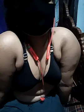 Priyanka-Khan online show from April 19, 6:32 pm