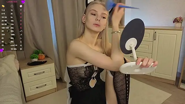 Snapshot of Sunshine_agata chatting on November 18, 4:39 am Sunshine agata online show from November 18, 4:39 am