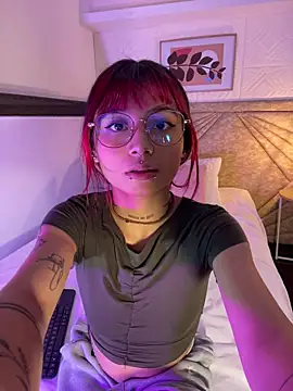 Emma duff online show from March 12, 7:42 pm