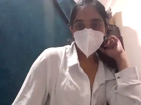 Snapshot of shainiasha1 chatting on May 25, 6:47 pm shainiasha1 online show from May 25, 6:47 pm