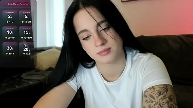 Snapshot of LexiSinnn chatting on November 13, 7:18 am LexiSinnn online show from November 13, 7:18 am