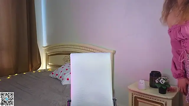 FoxFever online show from March 4, 5:13 am