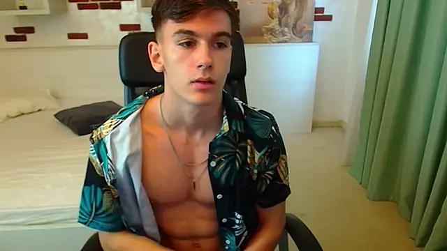 Snapshot of BradyFlint chatting on October 26, 11:38 am BradyFlint online show from October 26, 11:38 am