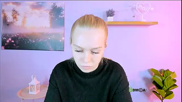 Snapshot of megan_cold chatting on November 2, 10:06 am megan cold online show from November 2, 10:06 am