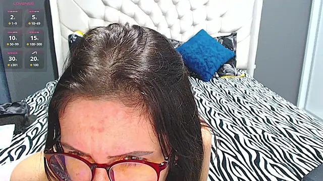 Snapshot of RubySweet11 chatting on October 27, 9:35 am RubySweet11 online show from October 27, 9:35 am