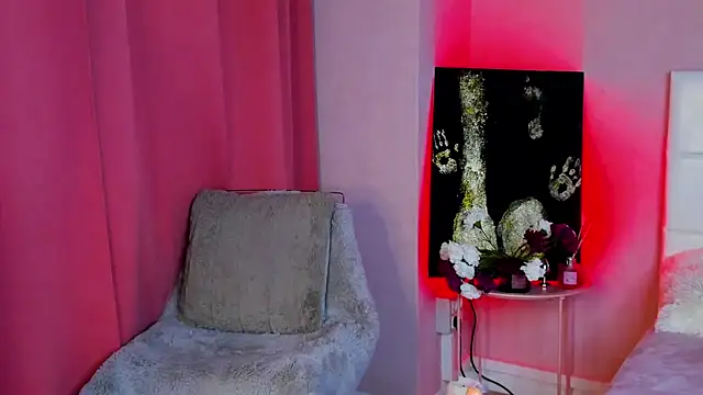 IzieCarter online show from November 6, 8:43 pm