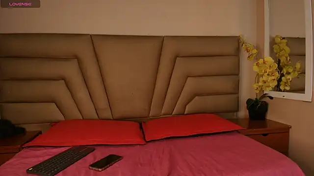 jadeandsamuel online show from January 16, 2:37 am