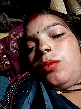 Snapshot of M-MAYA chatting on November 13, 4:39 pm M-MAYA online show from November 13, 4:39 pm