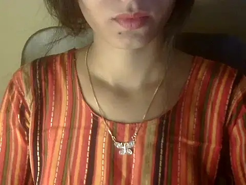 Snapshot of Shezi_N chatting on April 27, 3:43 pm Shezi N online show from April 27, 3:43 pm