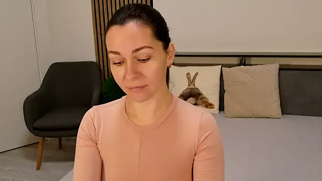 DitaNoir online show from January 13, 7:24 am