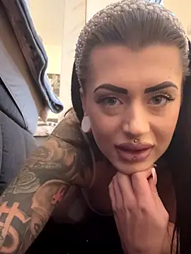 Barbie 1312 online show from October 24, 12:12 pm