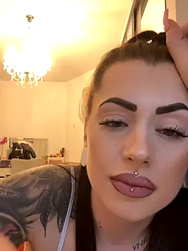 Barbie 1312 online show from November 3, 3:13 pm