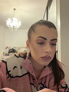 Barbie 1312 online show from November 28, 3:47 pm