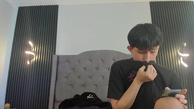 hoot booys  online show from March 21, 8:56 pm