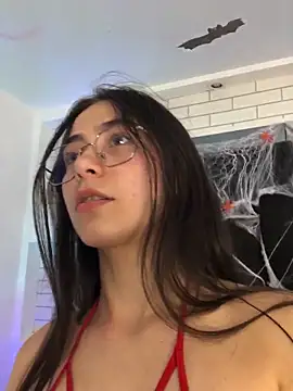 Snapshot of Madison_Grey_ chatting on October 31, 6:20 pm Madison Grey online show from October 31, 6:20 pm