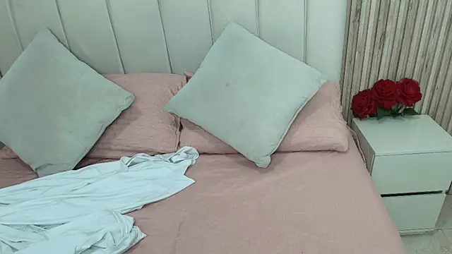 Aziz daud online show from October 26, 12:11 pm