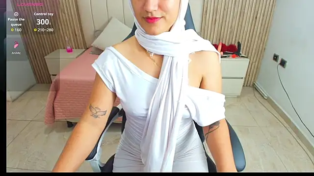 Aziz daud online show from December 18, 7:09 pm