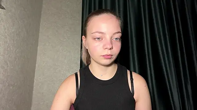 Snapshot of WrithenStub chatting on November 21, 5:22 pm WrithenStub online show from November 21, 5:22 pm