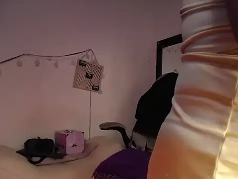 SoeDymond online show from November 20, 6:18 pm