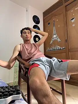 Snapshot of gsusss_feet chatting on October 17, 6:21 pm gsusss feet online show from October 17, 6:21 pm